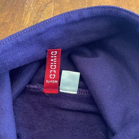 H&M Divided gold star pullover - Picture 5 of 6